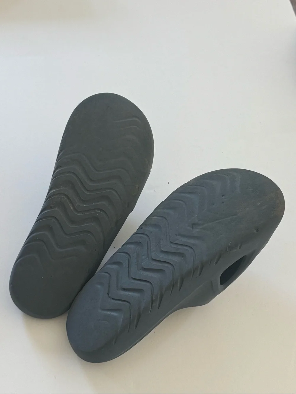 Adidas Adicane Slides in slate navy blue | men’s size 9 | women’s size 10